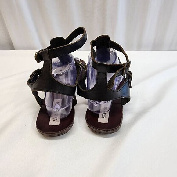 Steve Madden Size 11 Black Leather Studded Gladiator Sandals - Picture 4 of 9